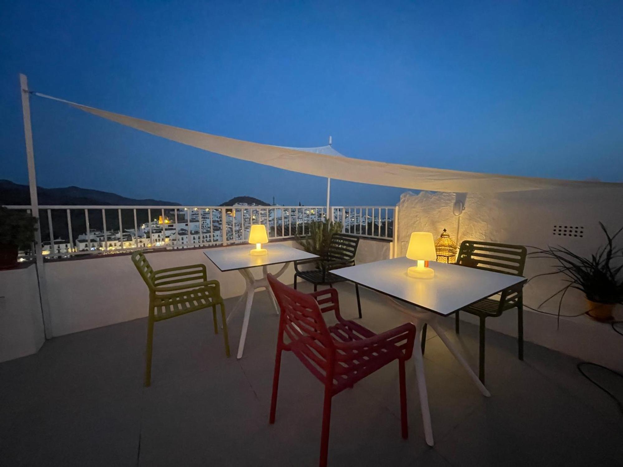 Nidos Apartments,
