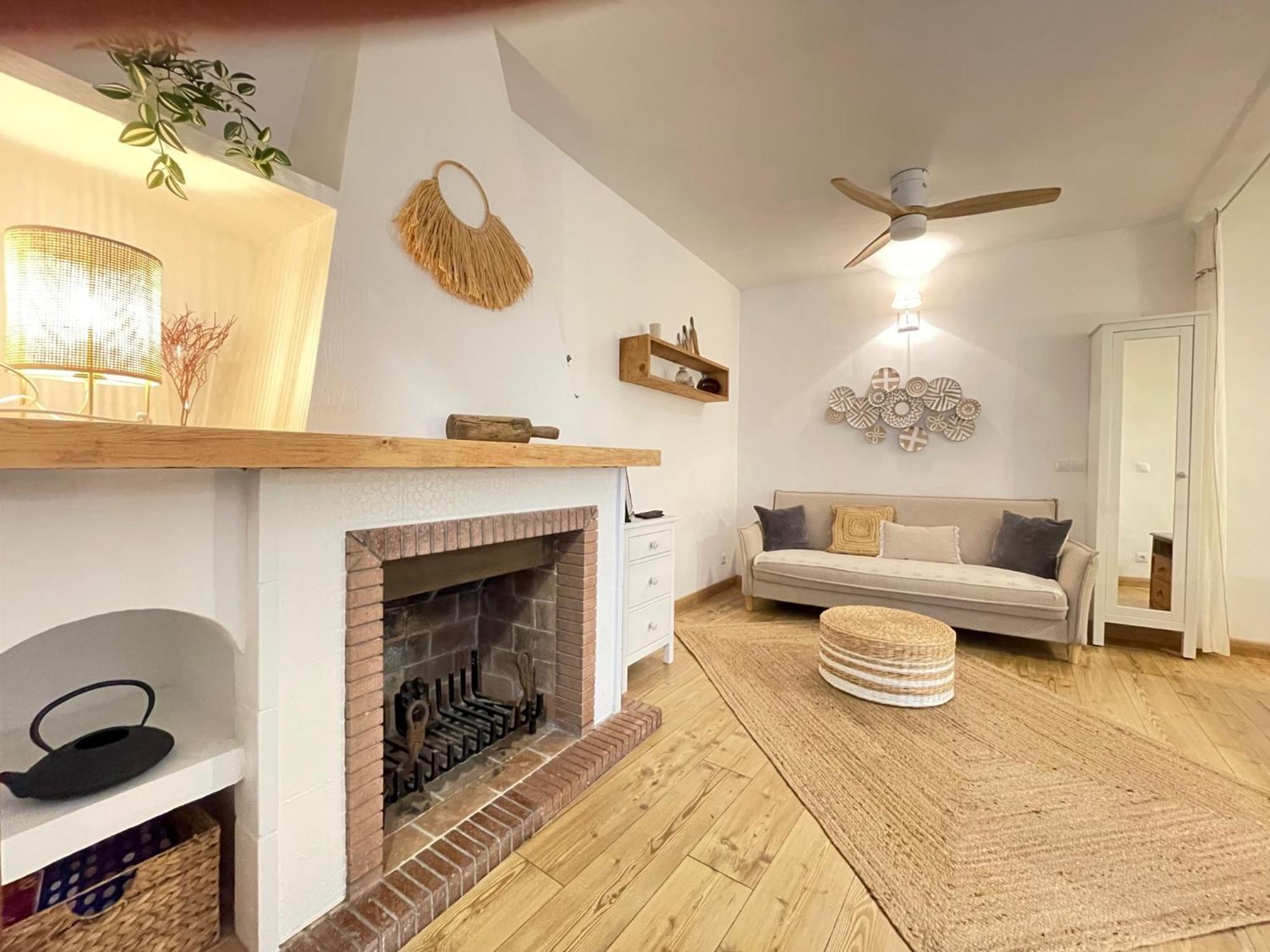 Nidos Apartments, * Frigiliana