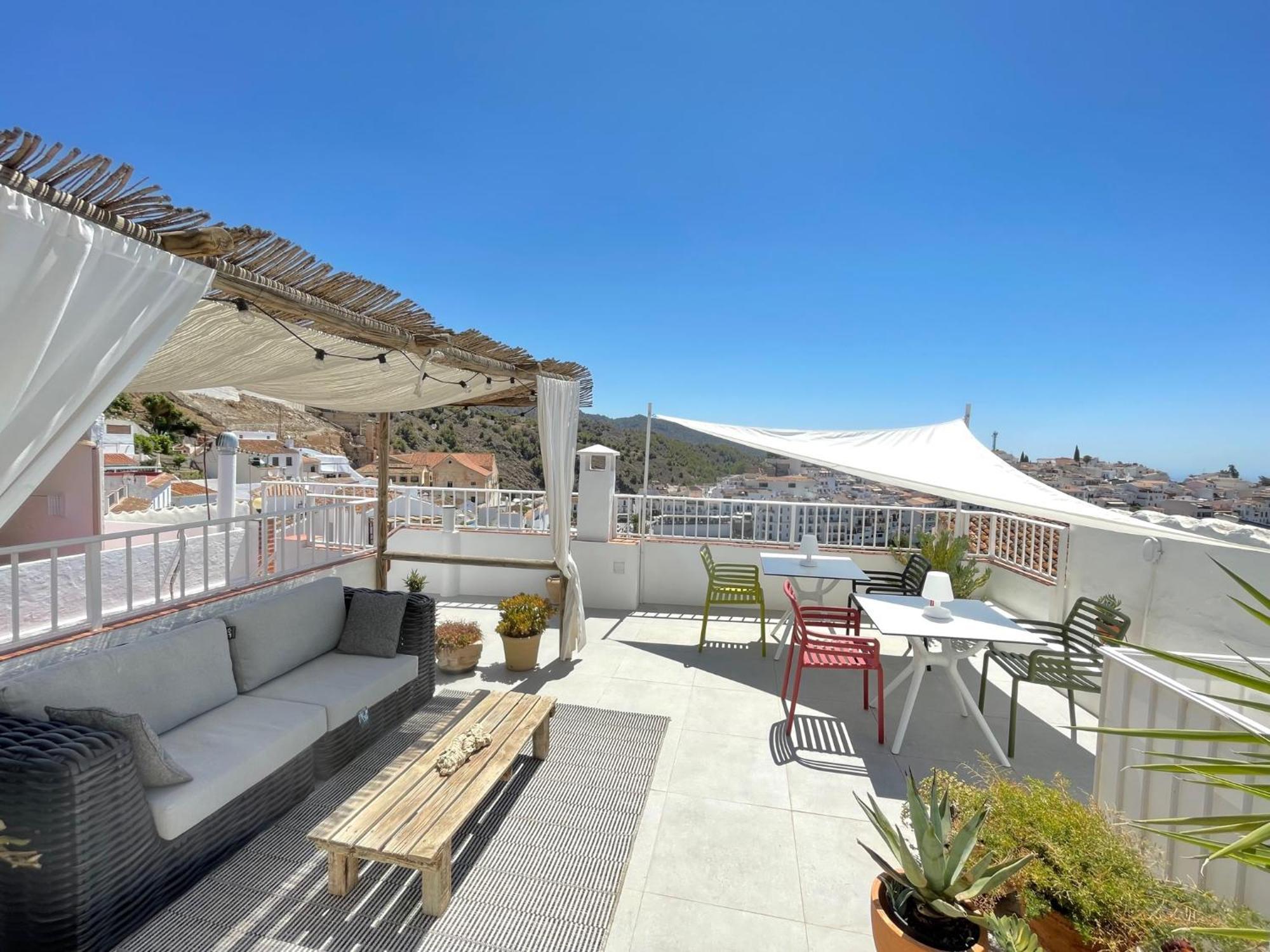 Nidos Apartments, * Frigiliana